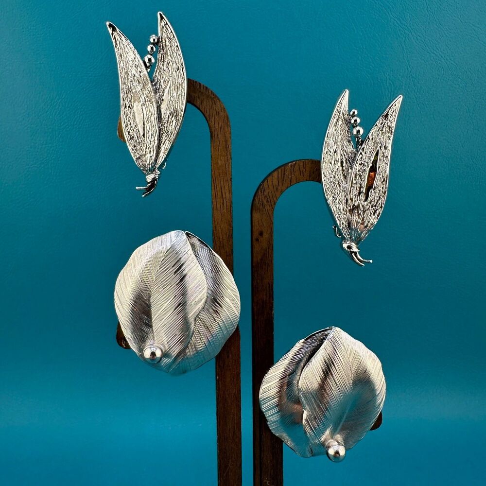 Vintage Clip On Earrings Lot Brushed Silver Tone Leaf Feather Climber 1 Signed